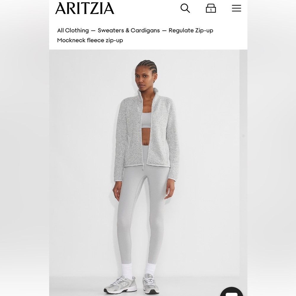 Aritzia Mockneck fleece zip-up/Regulate Zip-up
Size xs